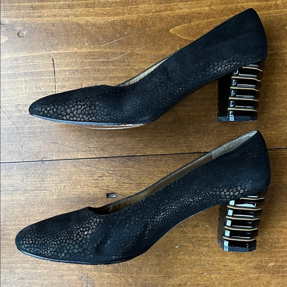 Stuart Weitzman Black Suede Heels Gold Tone Accents Sz 6.5B